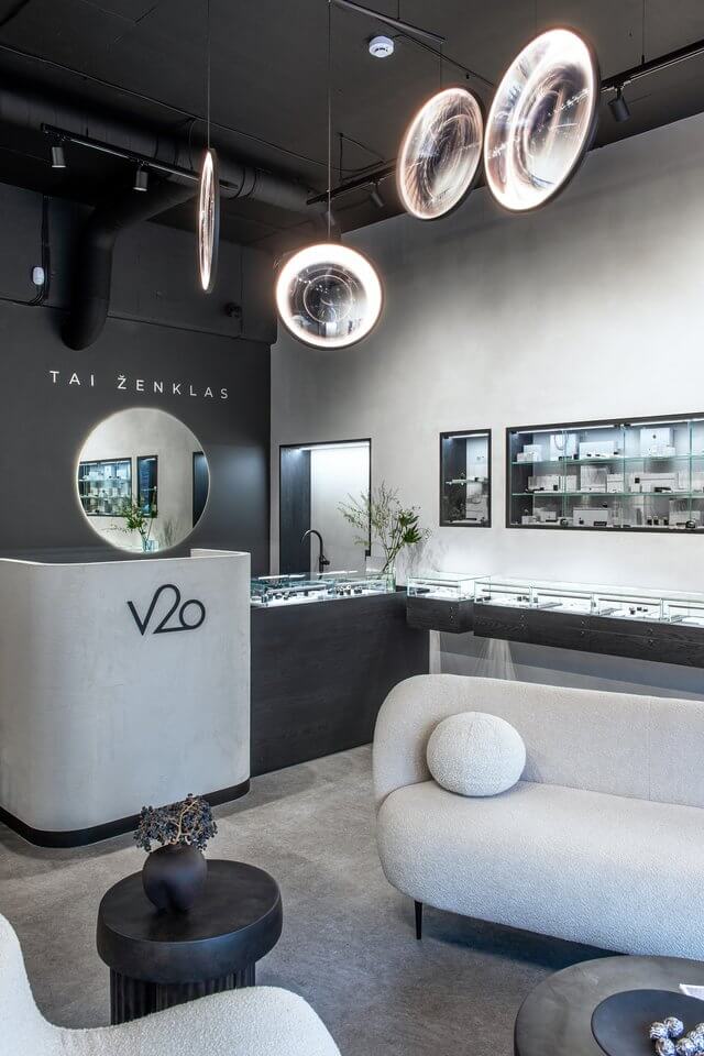 AMULETHA x v2o: Where Art Meets Timeless Jewelry