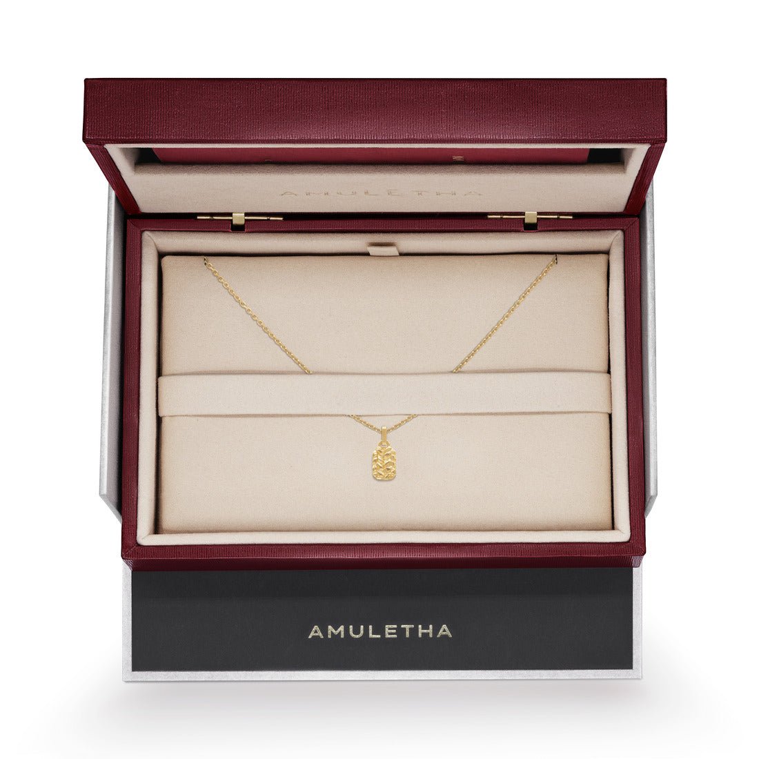 amuletha_jewelry_symbol_men_and_women_amulets_photoshoot_open box_8