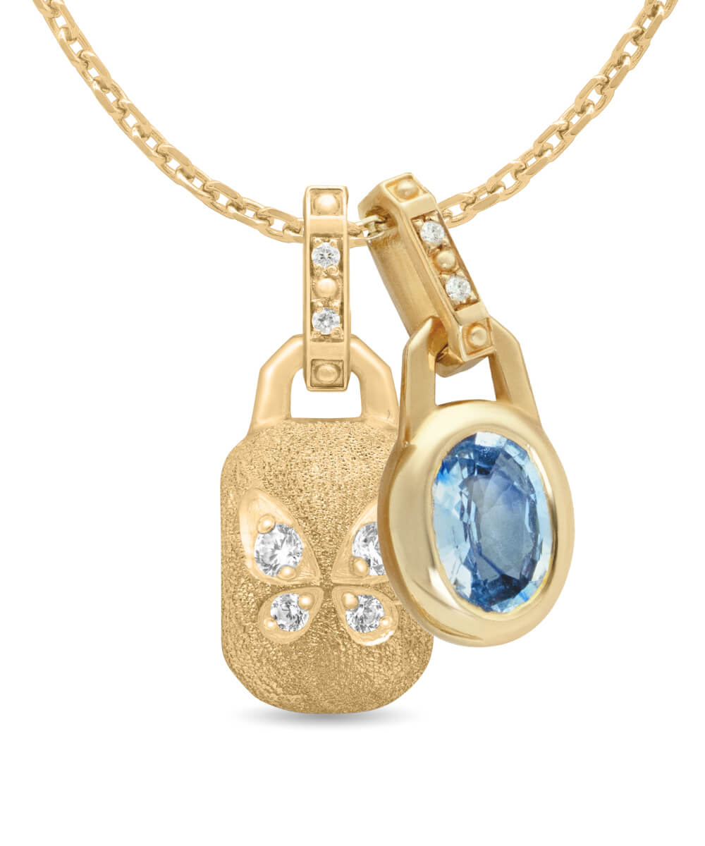 Becoming Amulet Set